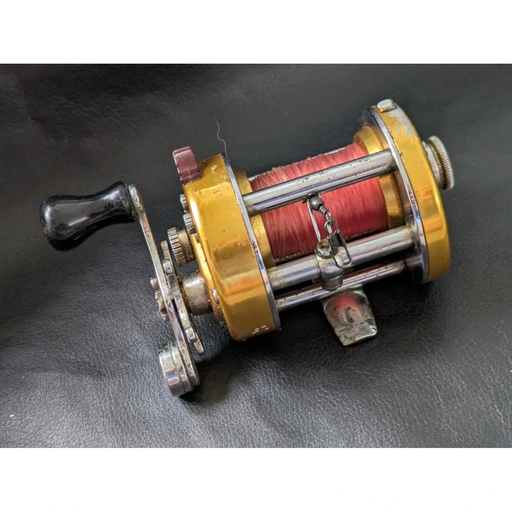 Penn Reels Levelmatic 930 Bait Casting Reel Gold Working